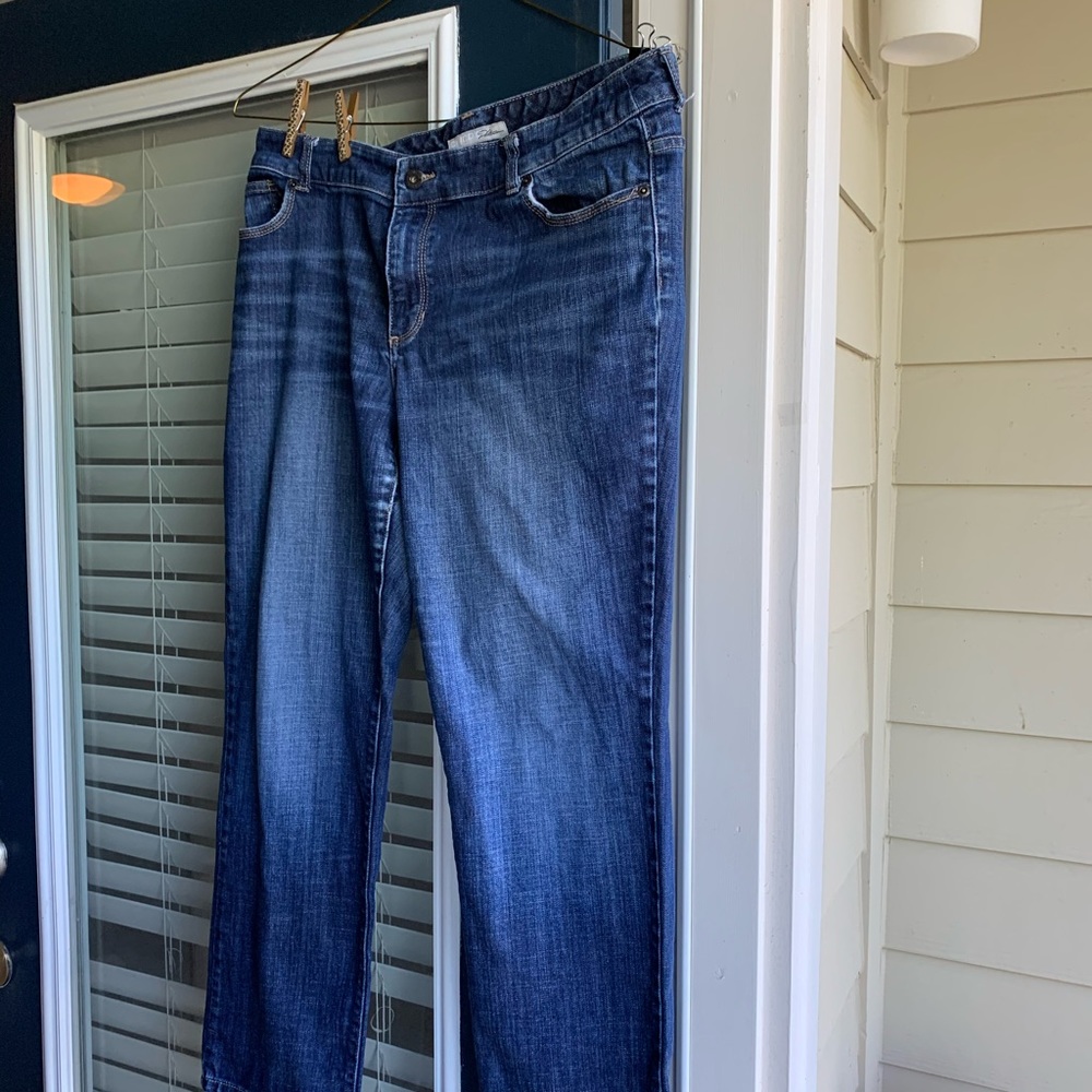 Chico’s platinum Size 2.5 Short Size 14